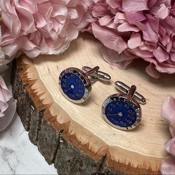 Luxury Car Blue and Silver Speedometer Cufflinks - Picture 10 of 16